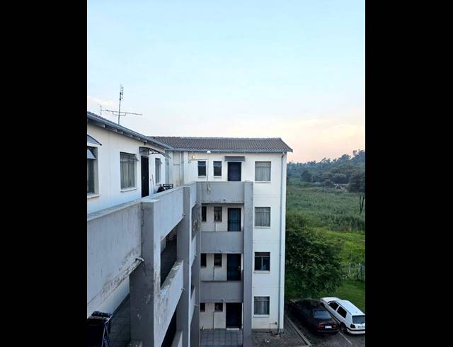 2 BEDROOM APARTMENT FOR SALE IN FLEURHOF